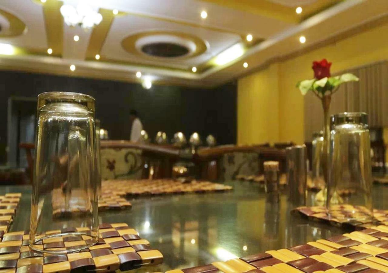 Hotel Tokyo Vihar Bodh Gaja Zewnętrze zdjęcie